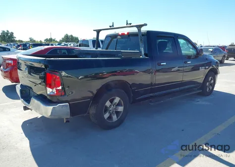 2017 Ram 1500 Slt 4X2 6'4 Box z USA, uszkodzony, nr VIN 1C6RR6TT1HS576127